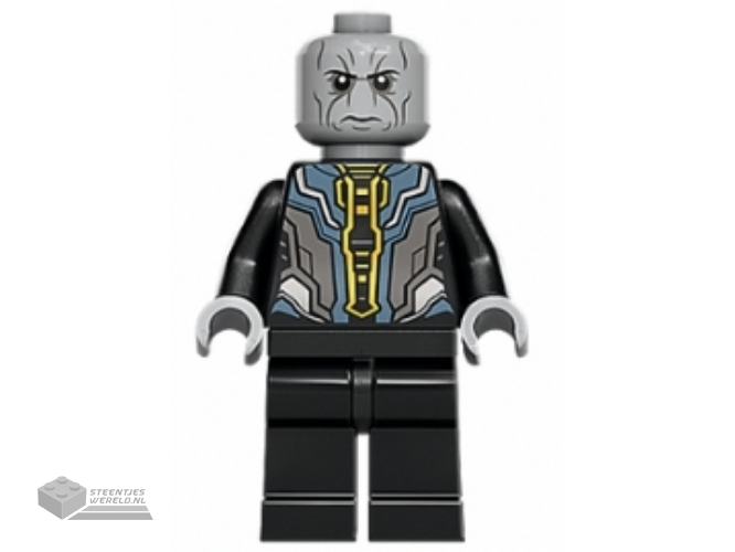 sh827 – Ebony Maw – Light Bluish Gray Head