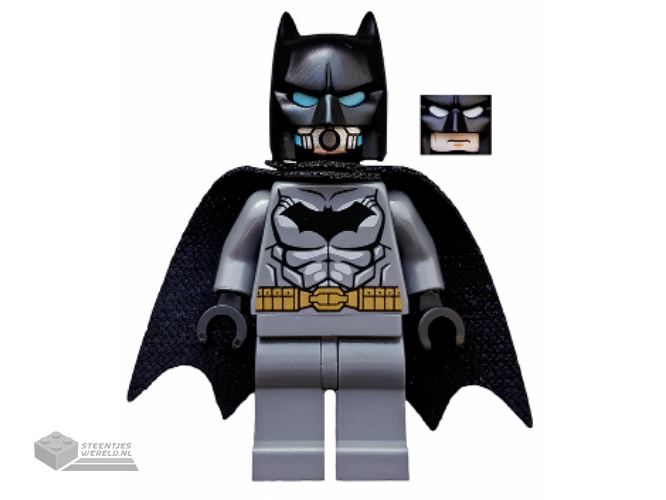 sh162 – Batman – Dark Bluish Gray Suit, Gold Belt, Black Hands, Spongy Cape, Scuba Mask Head